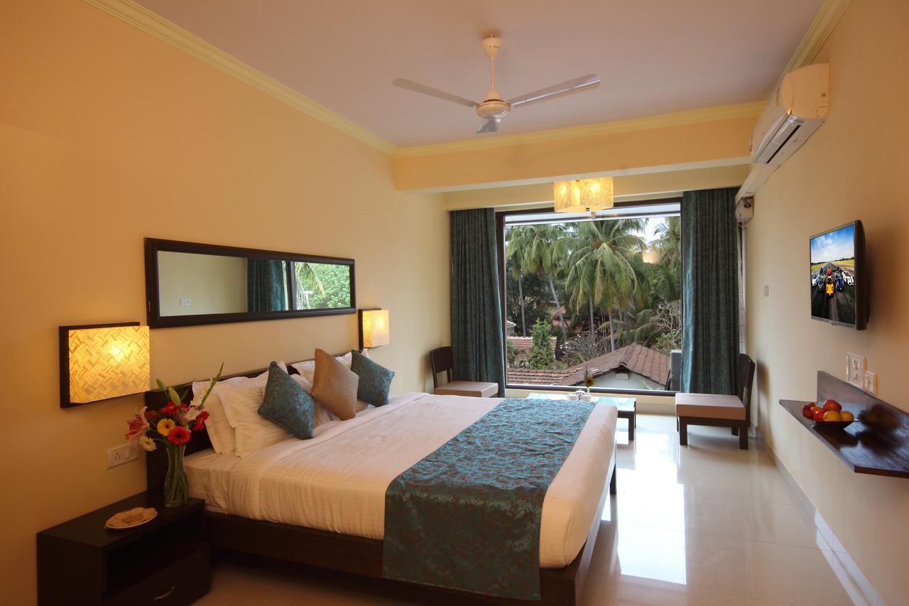 De Baga Deck Comforts Calangute Bagian luar foto